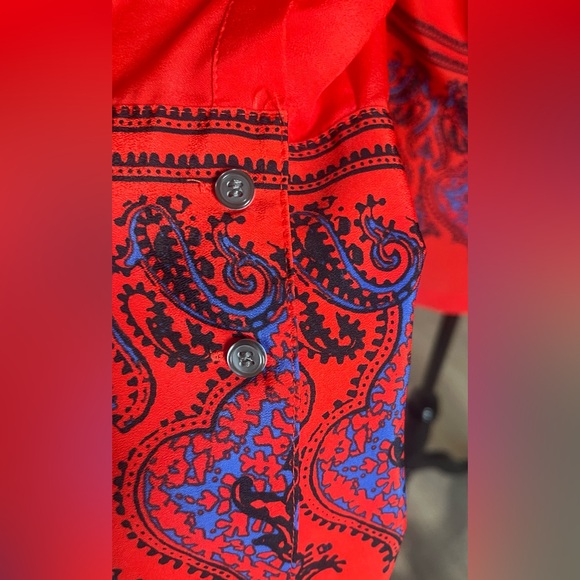 J Crew - Rich and Elegant long sleeve Blouse  with exquisite designs throughout. - Picture 8 of 10